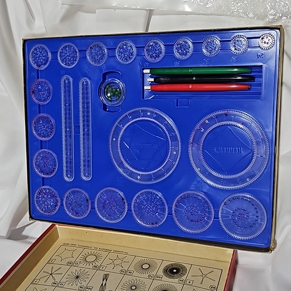 Vintage, Spirograph,Collectible, 1967, Kenner Products Co, Excellent Condition, - Picture 9 of 16